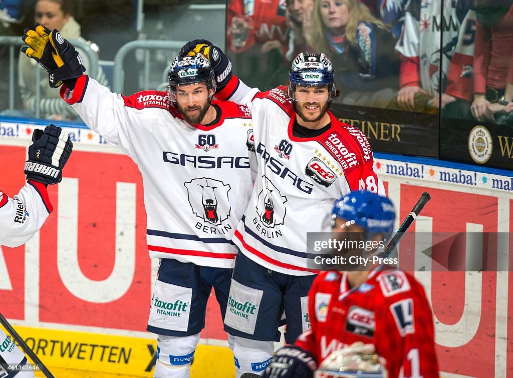 Adler Mannheim v Eisbaeren Berlin - DEL