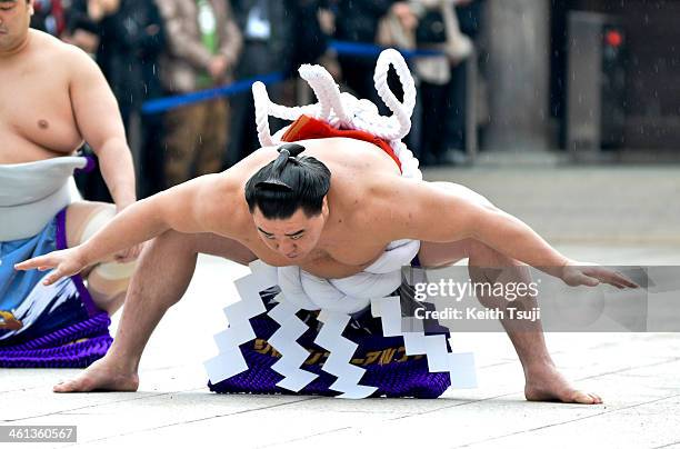 Harumafuji Kōhei Photos and Premium High Res Pictures Getty Images