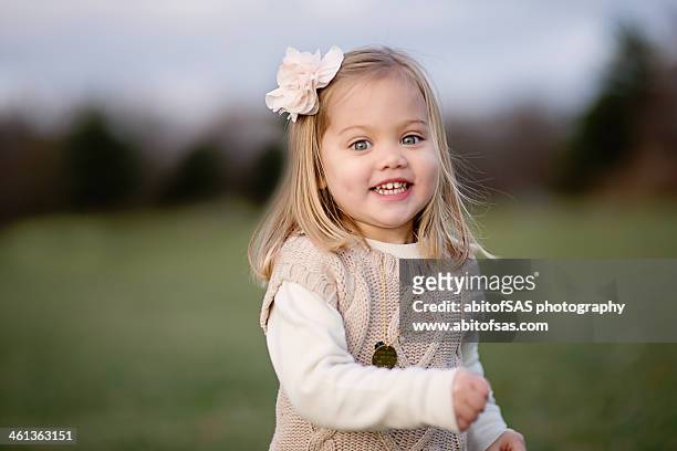 38 Blonde Hair Green Eyes Toddler Girl Photos and Premium High Res Pictures  - Getty Images