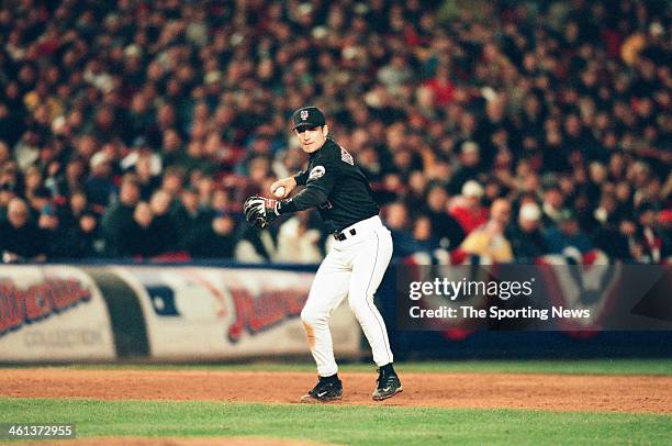 Robin Ventura of the New York Mets fields during Game Five of the National League Division Series against the St. Louis Cardinals on October 16, 2000...