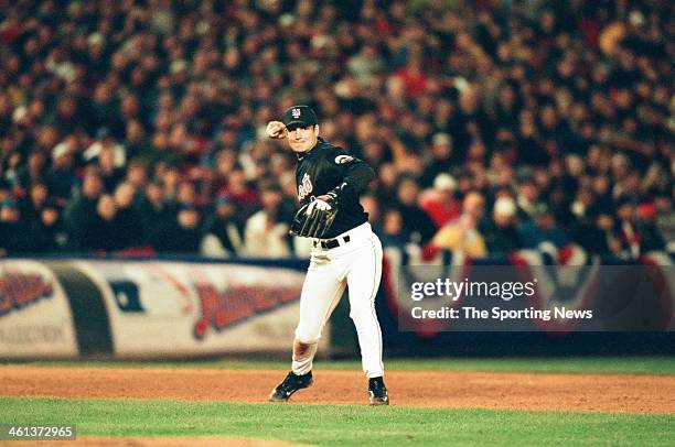 Robin Ventura of the New York Mets fields during Game Five of the National League Division Series against the St. Louis Cardinals on October 16, 2000...