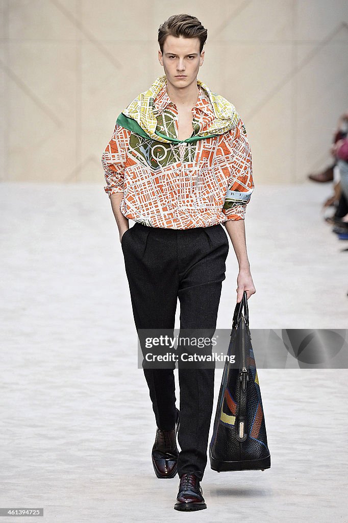 Burberry Prorsum - Mens Fall 2014 Runway - London Menswear Fashion Week