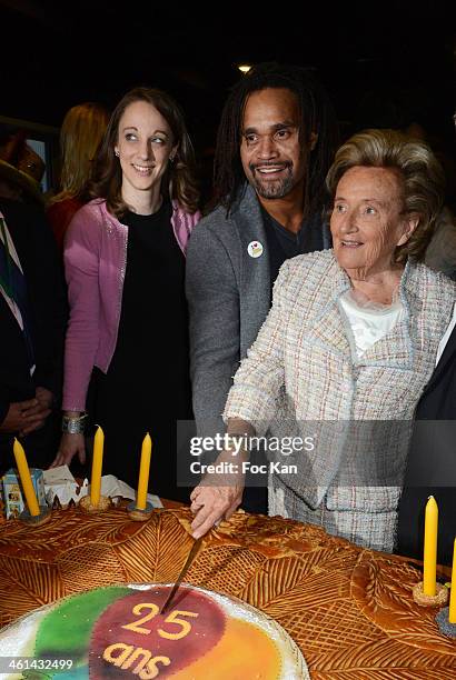 Danuta Pieters from Fondation des Hopitaux de Paris et de France, Christian Karembeu, Bernadette Chirac and a guest from Confederation francaise des...