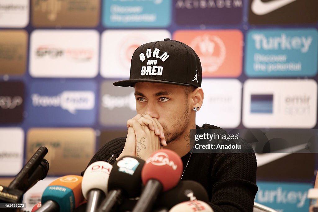 Neymar Jr. in Istanbul