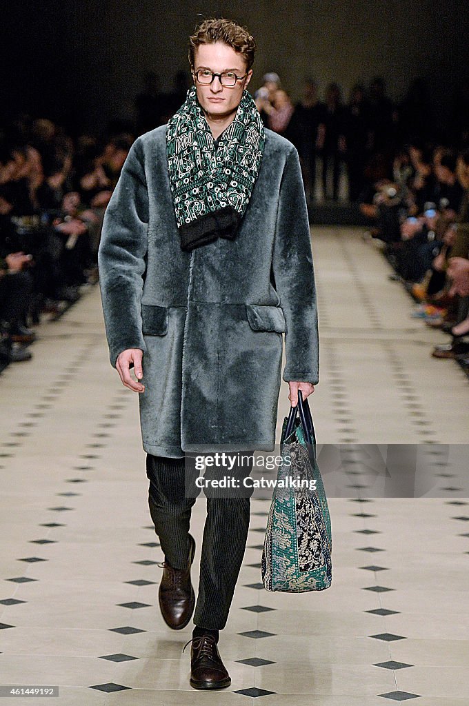 Burberry Prorsum - Mens Fall 2015 Runway - London Menswear Fashion Week