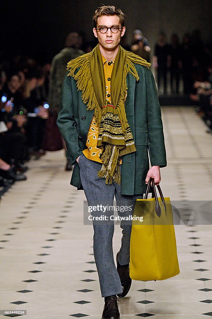 Burberry Prorsum - Mens Fall 2015 Runway - London Menswear Fashion Week