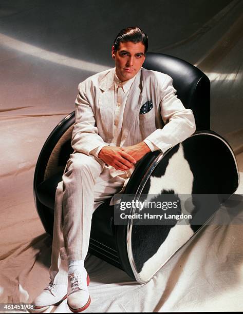 Actor, director and producer George Clooney poses for a portrait session on March 2, 1992 in Los Angeles, California.