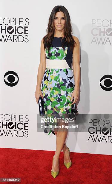 Actress Sandra Bullock arrives at The 40th Annual People's Choice Awards at Nokia Theatre L.A. Live on January 8, 2014 in Los Angeles, California.