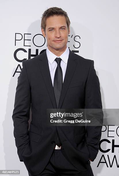 Actor Josh Holloway arrives at the 40th Annual People's Choice Awards at Nokia Theatre LA Live on January 8, 2014 in Los Angeles, California.