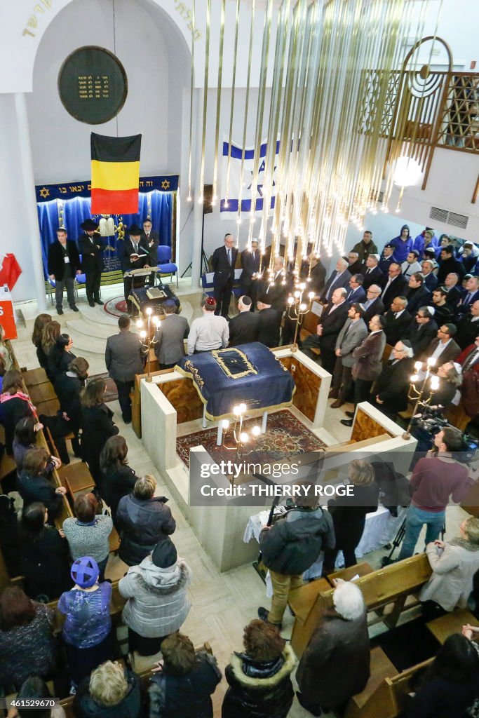 BELGIUM-FRANCE-ATTACKS-CHARLIE-HEBDO-TRIBUTE