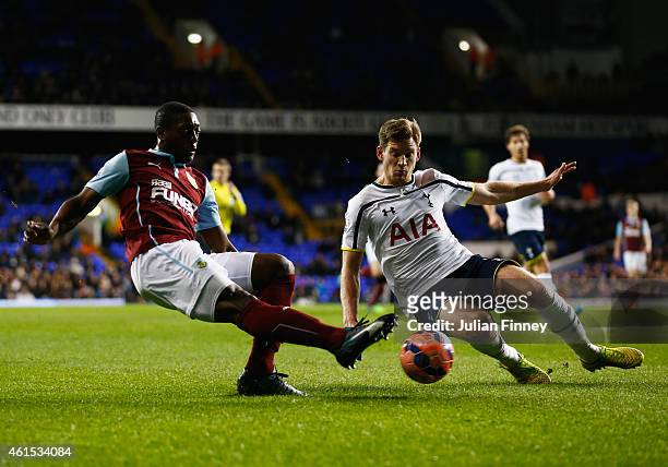 Jan Vertonghen of Spurs blocks Marvin Sordell of Burnley during the FA Cup Third Round Replay match between Tottenham Hotspur and Burnley at White...