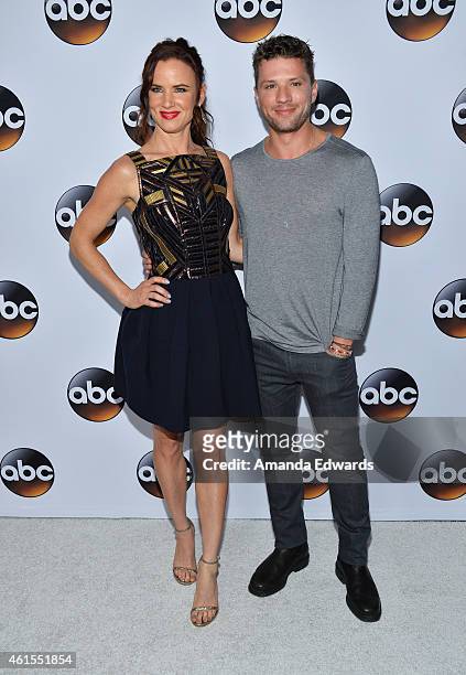 Actress Juliette Lewis and actor Ryan Phillippe arrive at the ABC TCA "Winter Press Tour 2015" Red Carpet on January 14, 2015 in Pasadena, California.