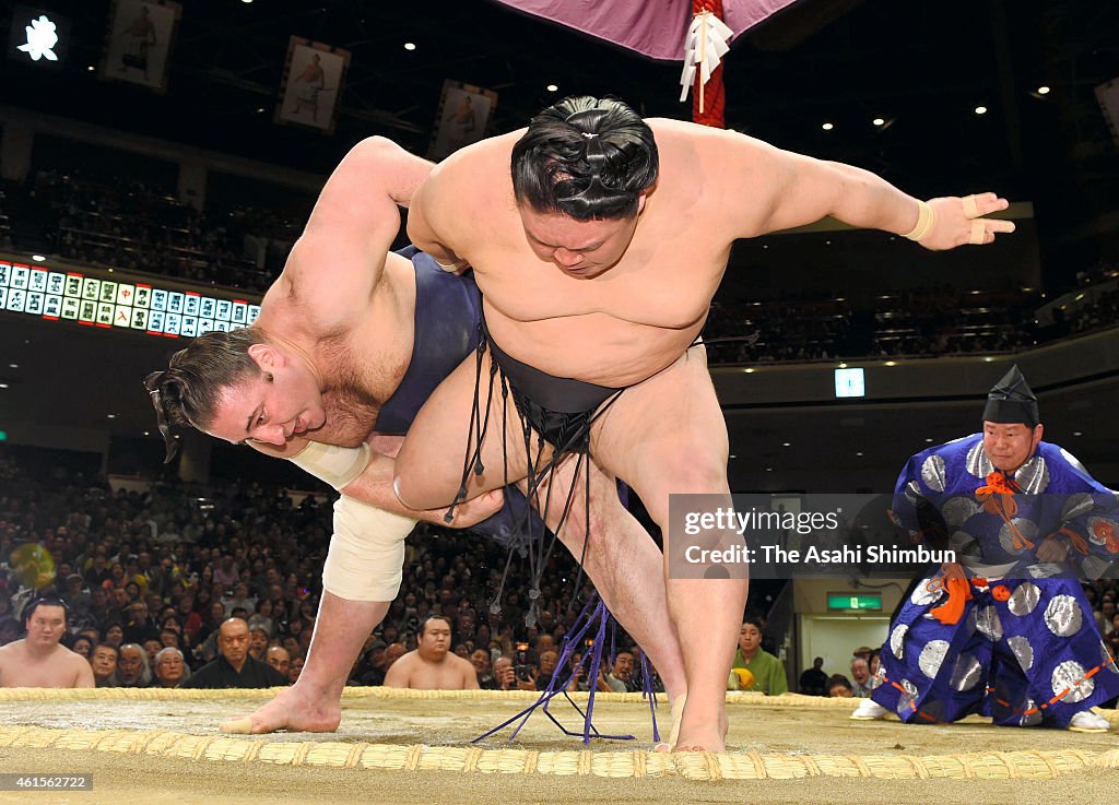 Grand Sumo New Year Tournament - Day 5