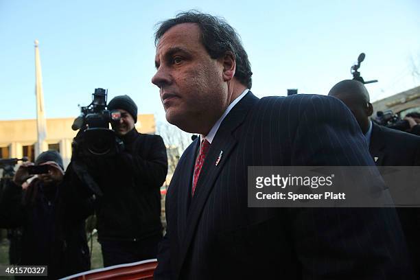 New Jersey Gov. Chris Christie enters the Borough Hall in Fort Lee to apologize to Mayor Mark Sokolich on January 9, 2014 in Fort Lee, New Jersey....