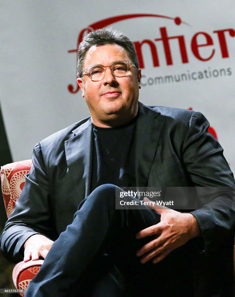 Vince Gill Joins Frontier Communications, DISH Network And CoBank To Announce Investments In Small-Town America