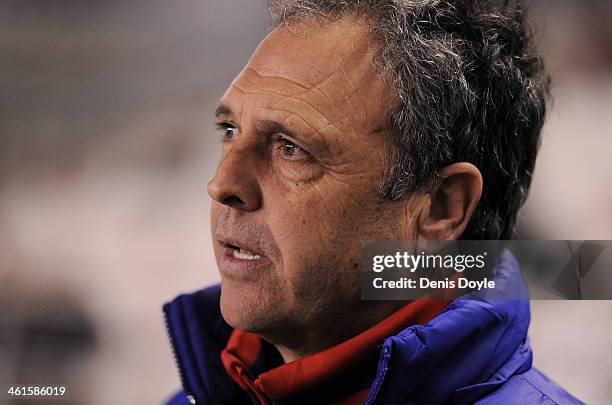 Head coach Joaquin Caparros of Levante UD looks on during the Copa del Rey Round of 16, 1st Leg match between Rayo Vallecano and Levante UD at Campo...