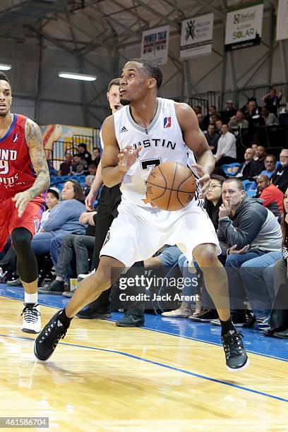 Bryce Cotton of the Austin Spurs dribbles the ball against the Grand Rapids Drive during the 2015 NBA D-League Showcase presented by SAMSUNG on...