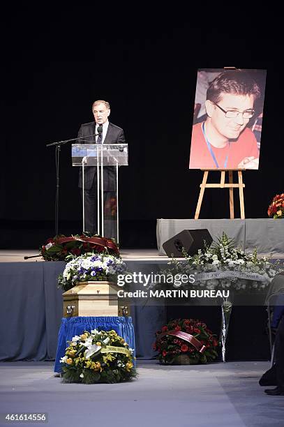 Pontoise's mayor Philippe Houillon gives a speech during the funeral ceremony of French cartoonist and Charlie Hebdo editor Stephane "Charb"...