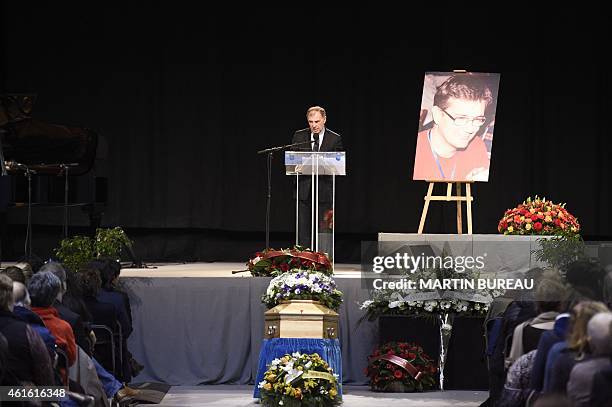 Pontoise's mayor Philippe Houillon gives a speech during the funeral ceremony of French cartoonist and Charlie Hebdo editor Stephane "Charb"...