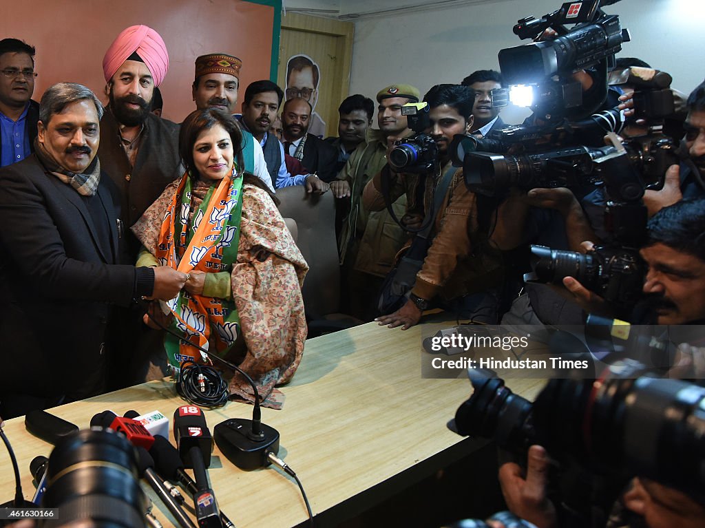 Former Aam Aadmi Party Leader Shazia Ilmi Joins BJP