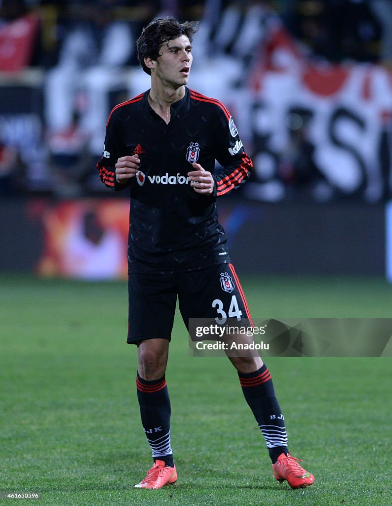 Besiktas v Guaratingueta - International Royal Cup 2015