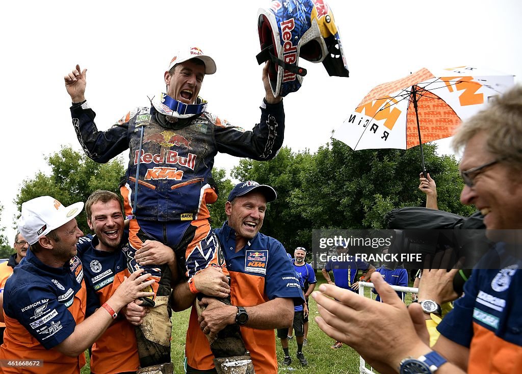 AUTO-MOTO-RALLY-DAKAR-STAGE13-ARRIVAL