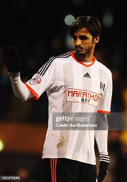 Bryan Ruiz of Fulham celebrates scoring the winning goal during the Sky Bet Championship match between Fulham and Reading at Craven Cottage on...
