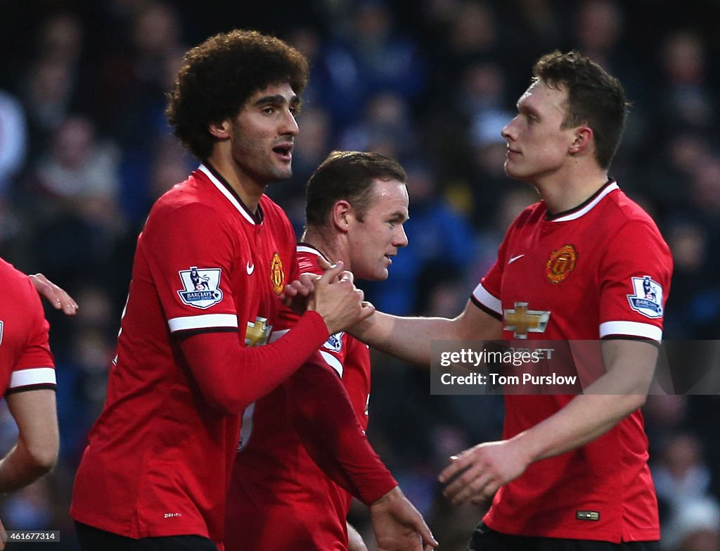 Queens Park Rangers v Manchester United - Premier League