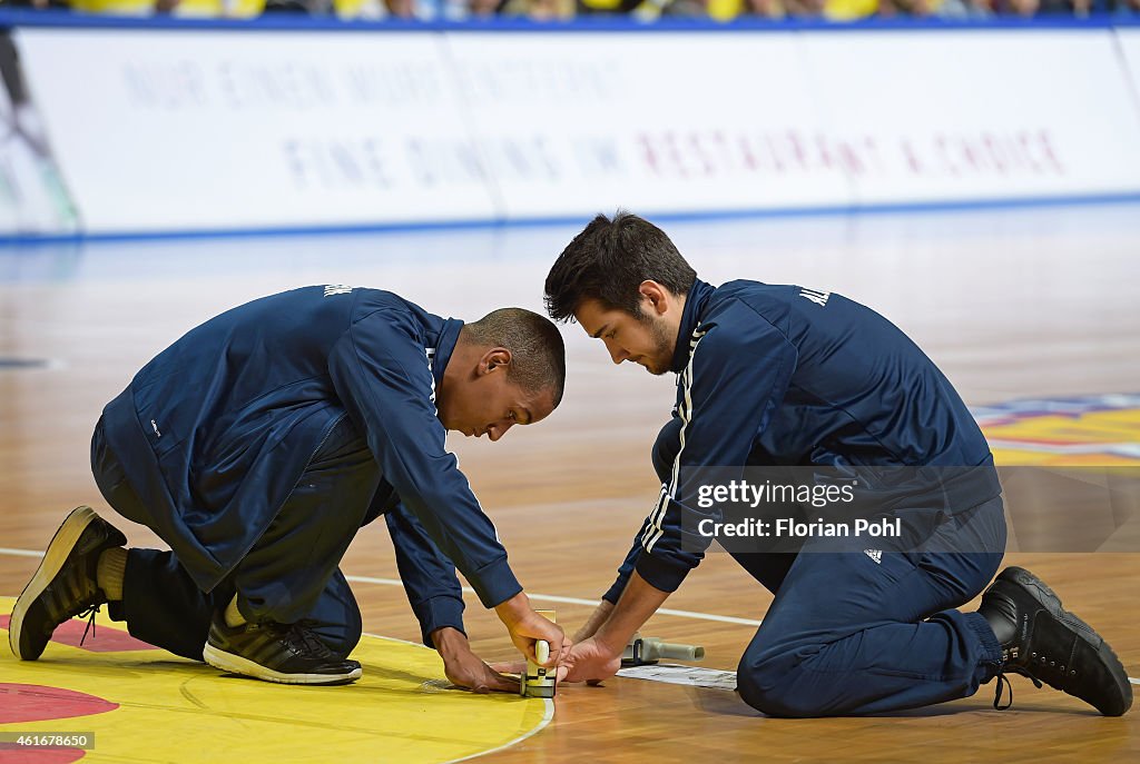 Alba Berlin v Walter Tigers Tuebingen - Beko BBL