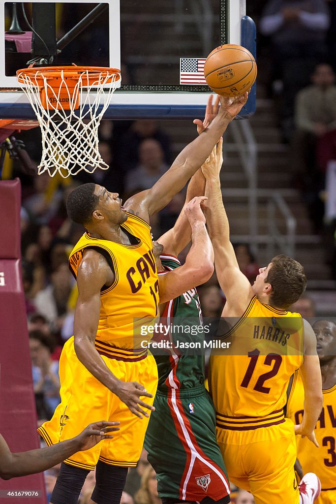 Milwaukee Bucks v Cleveland Cavaliers