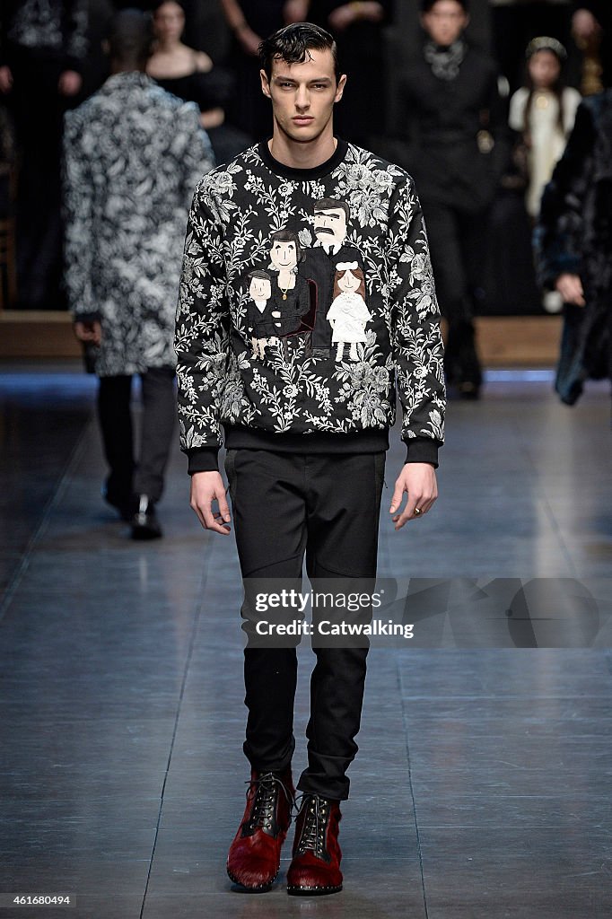 Dolce & Gabbana - Mens Fall 2015 Runway - Milan Menswear Fashion Week