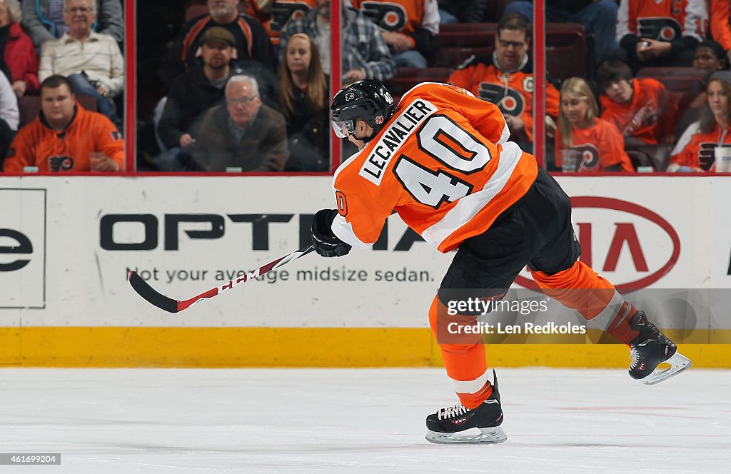 Tampa Bay Lightning v Philadelphia Flyers