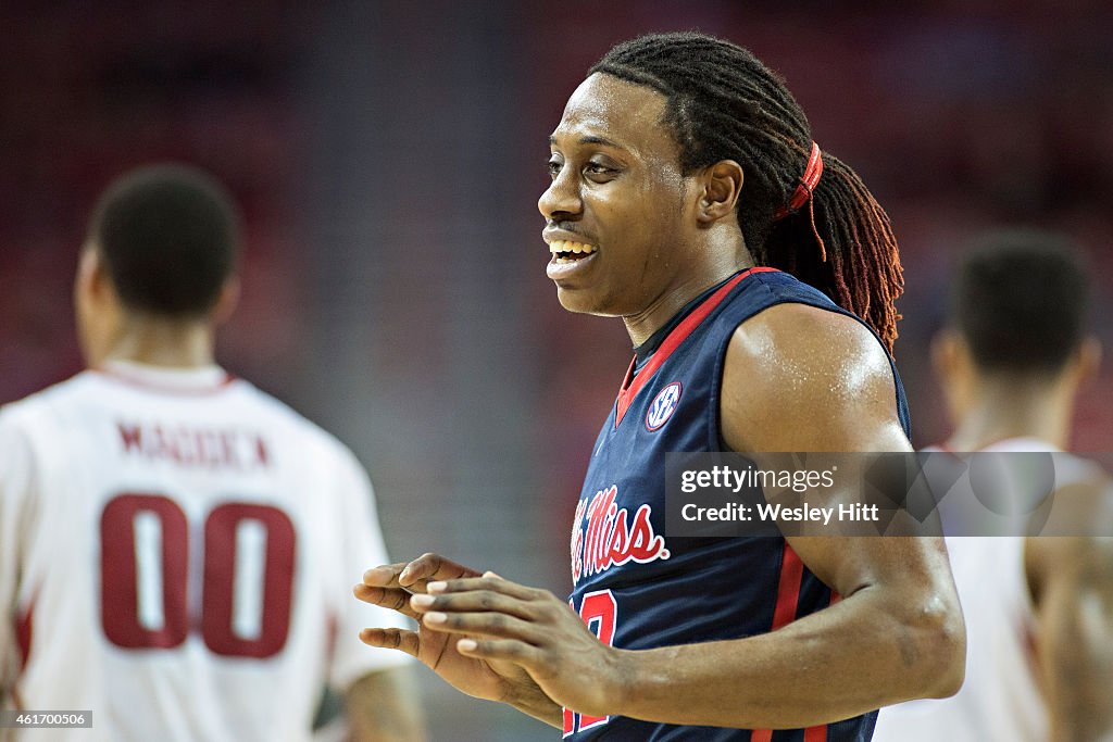 Ole Miss Rebels v Arkansas Razorbacks