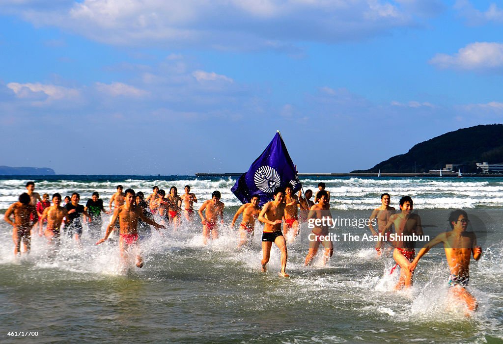 New 20-Year-Old Students Swim In Cold Sea