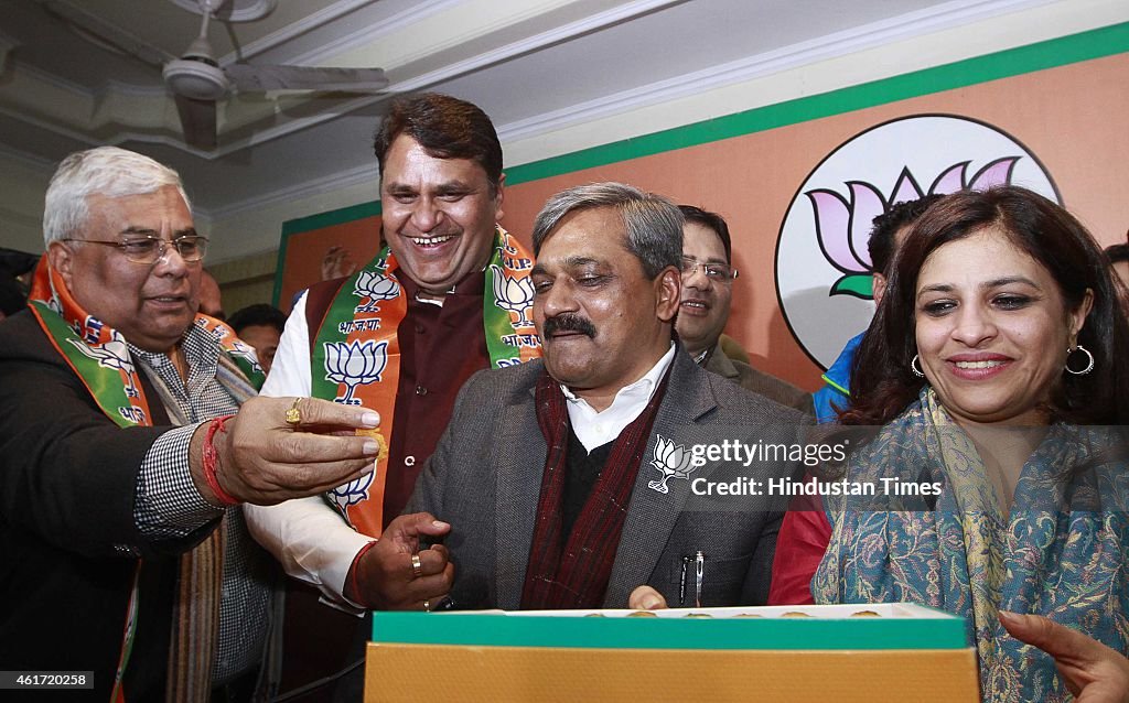 Former AAP MLA Vinod Kumar Binny Joins BJP