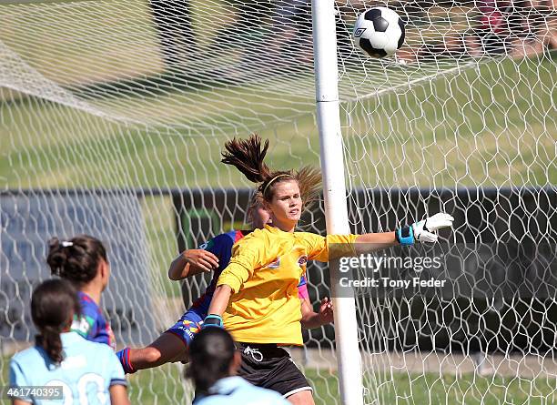 Eliza Campbell of the Jets in action during the round eight W-League match between the Newcastle Jets and Sydney FC at Wanderers Oval on January 11,...