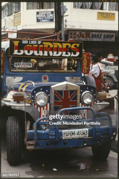Jeepney Invention 87 Lifestyle Philippines Jeepney Stock Photos, High-Res Pictures, and ...