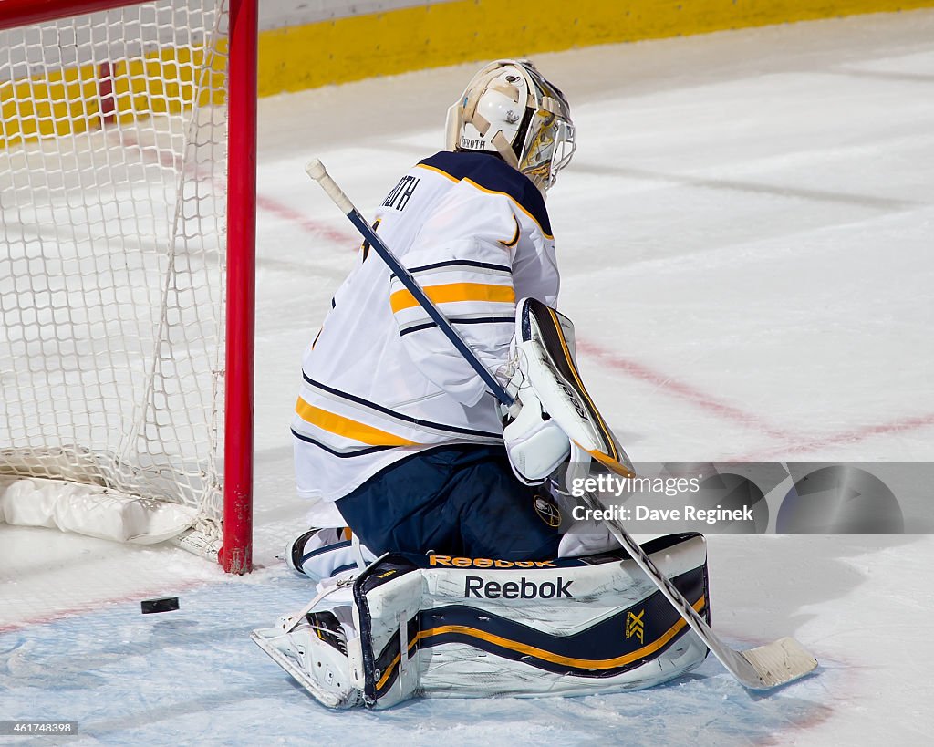 Buffalo Sabres v Detroit Red Wings