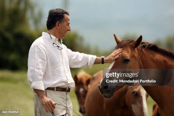 Foreing County R 363 Torricella Stock Photos, High-Res Pictures, and Images - Getty Images