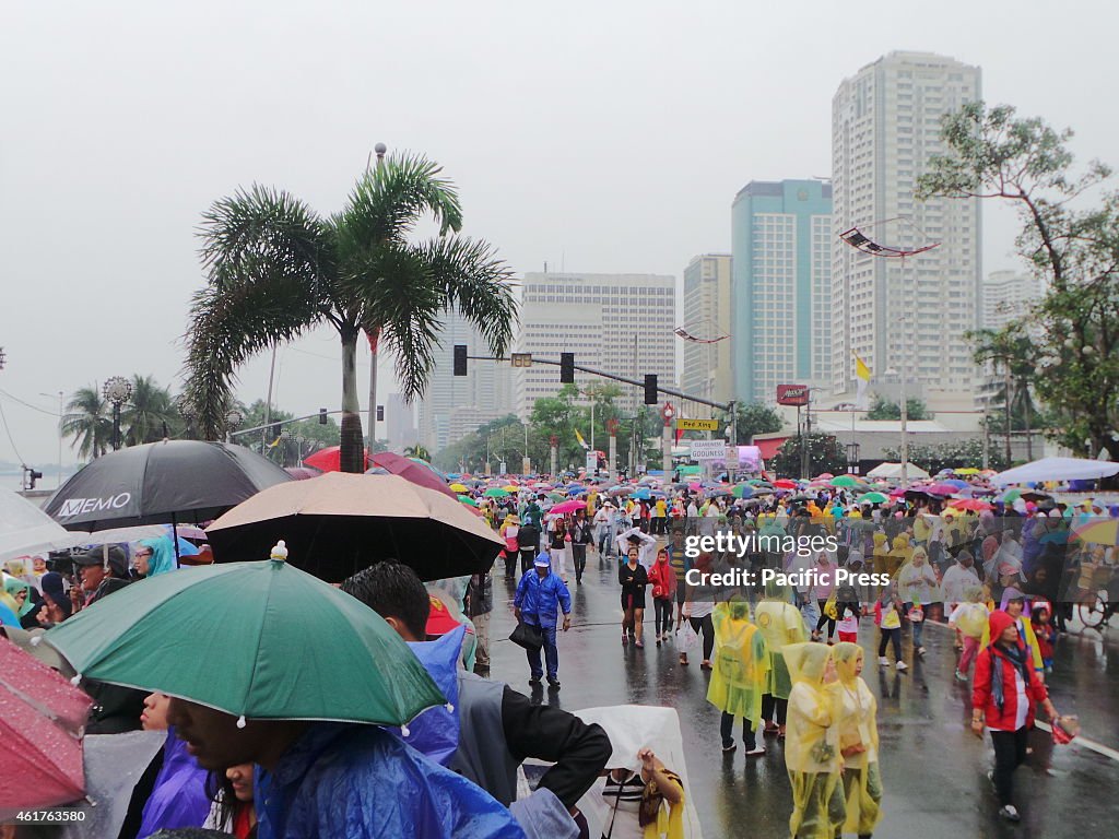 Not even Typhoon Amangs continuous rain showers over...