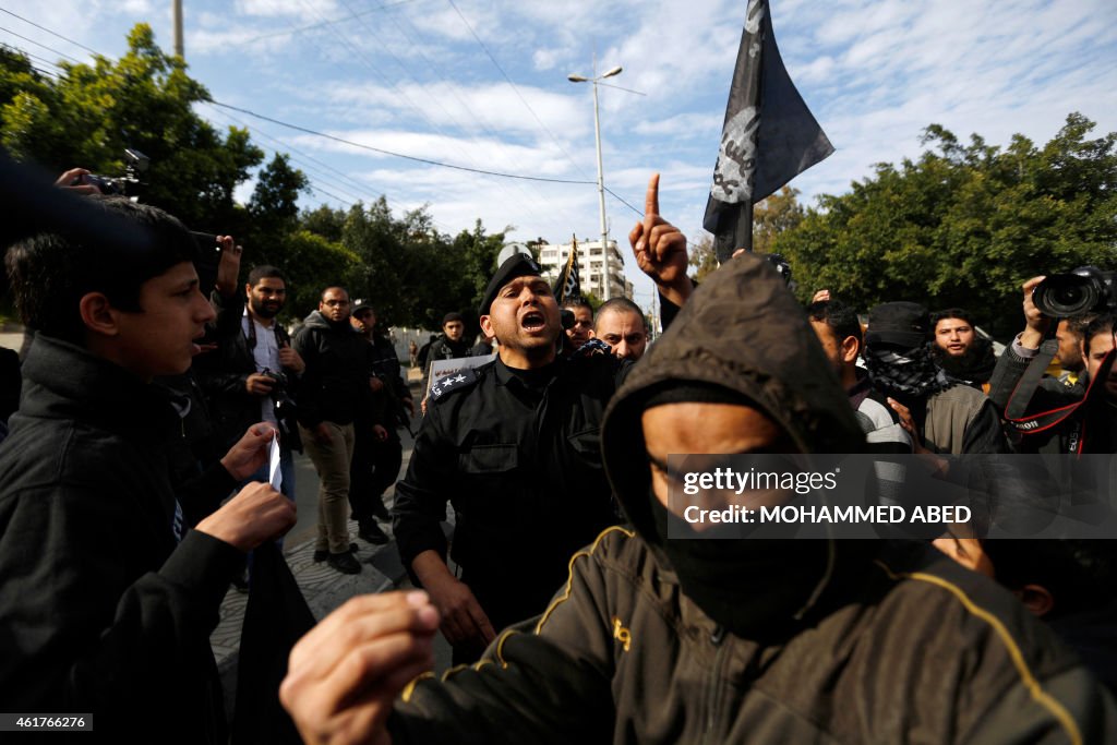 PALESTINIAN-FRANCE-ATTACKS-CHARLIE-HEBDO-DEMO