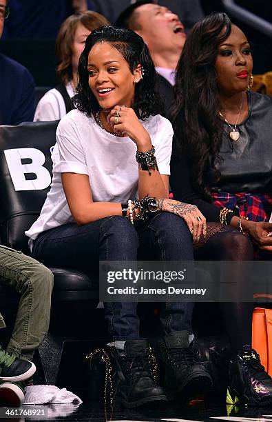 Rihanna attends the Miami Heat vs Brooklyn Nets game at Barclays Center on January 10, 2014 in the Brooklyn borough of New York City.