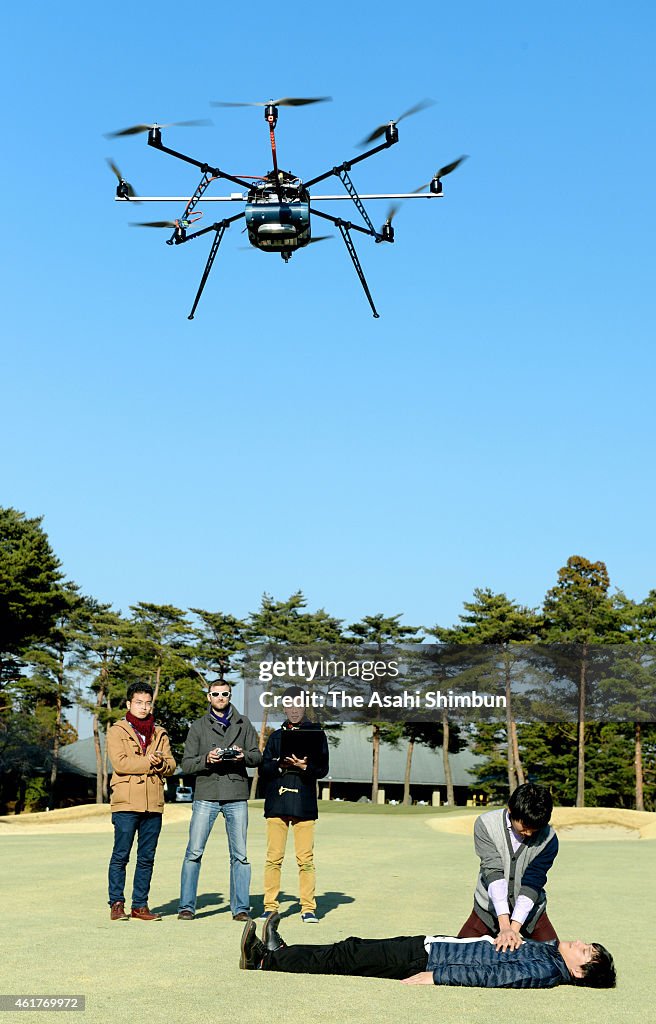 University Test Drone At Golf Course To Deliver AED