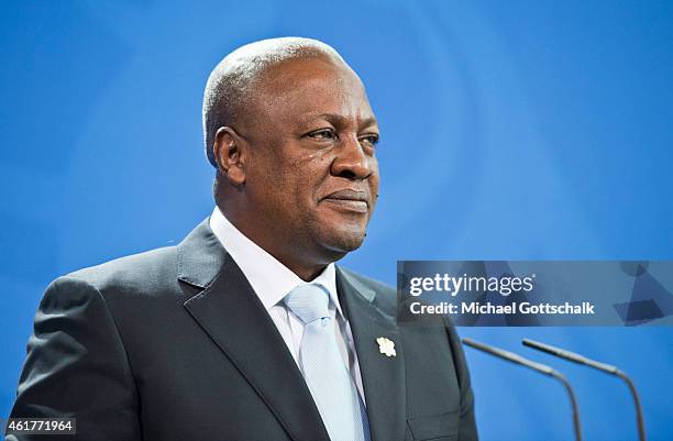 German Chancellor Angela Merkel and Ghana President John Dramani Mahama attend a press conference in Chancellery on January 19, 2015 in Berlin,...