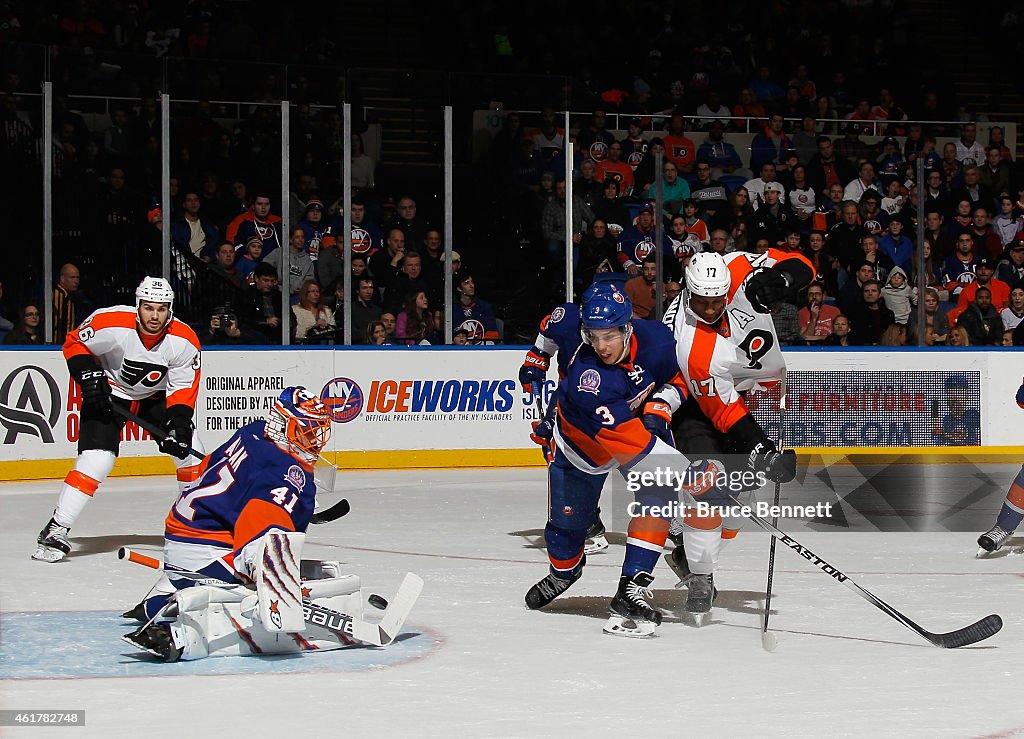 Philadelphia Flyers v New York Islanders