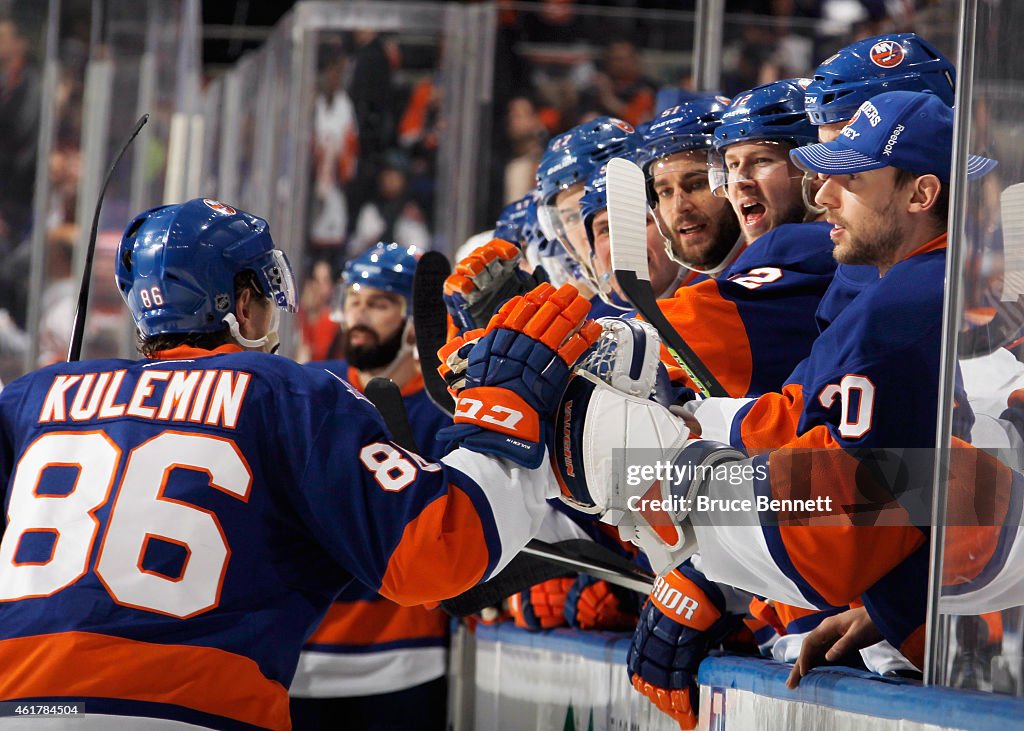 Philadelphia Flyers v New York Islanders