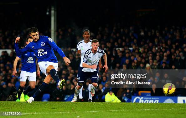 Everton v West Bromwich Albion - Premier League Everton v West Bromwich Albion - Premier League