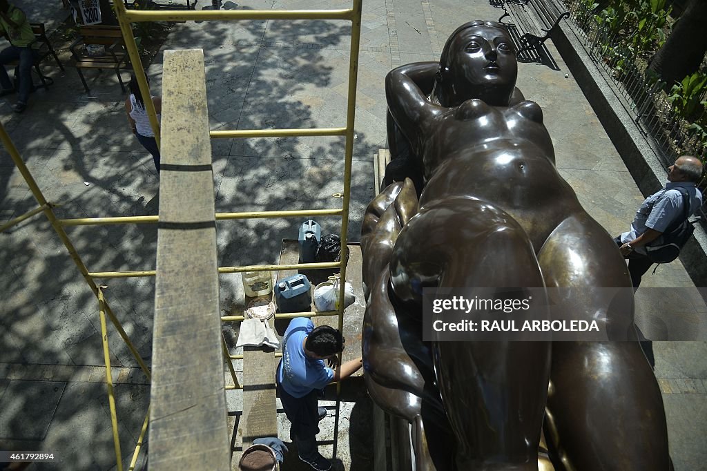 COLOMBIA-SCULPTURE-BOTERO-WASH