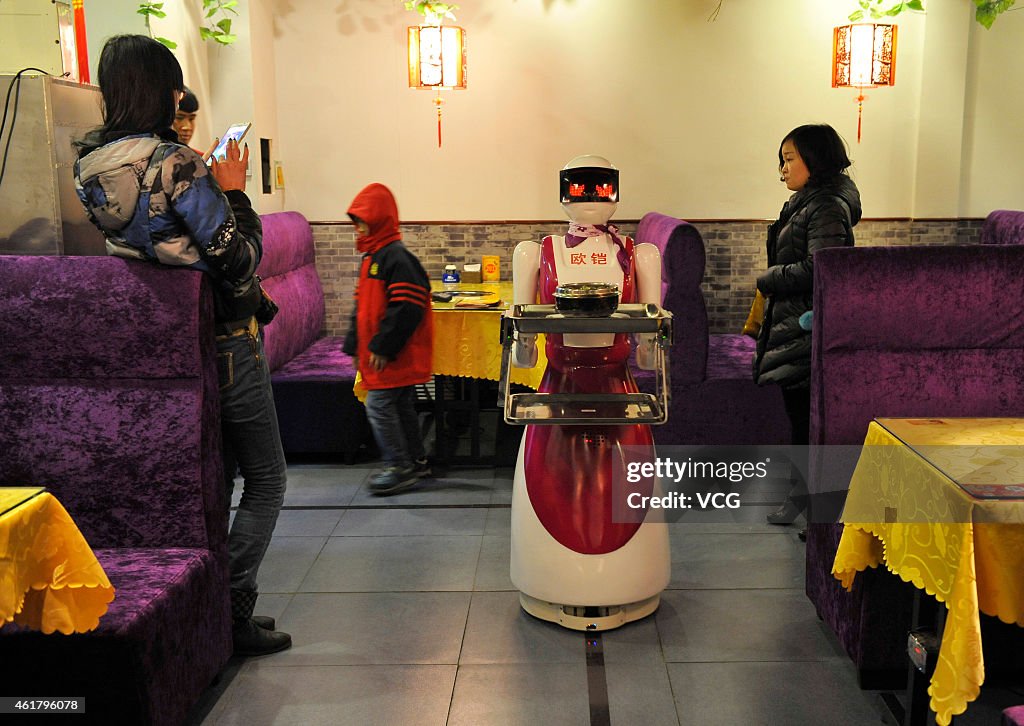 Robot Waitress In Shanxi