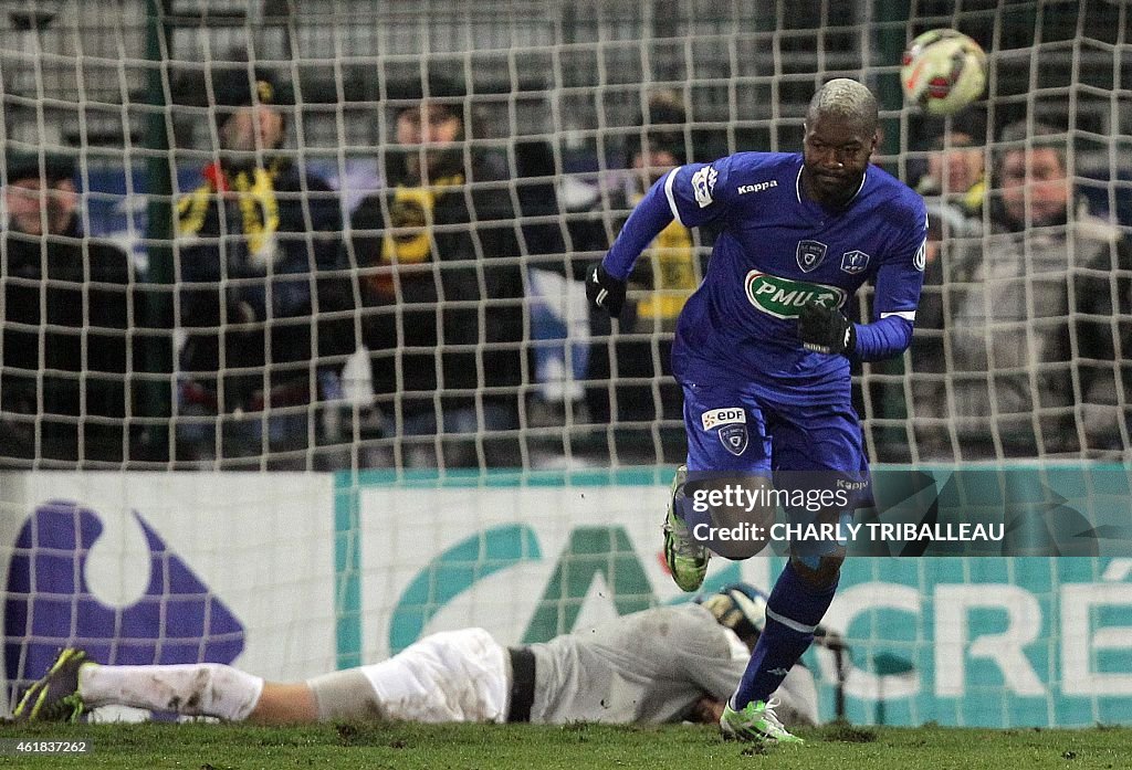 FBL-FRA-CUP-QUEVILLY-BASTIA